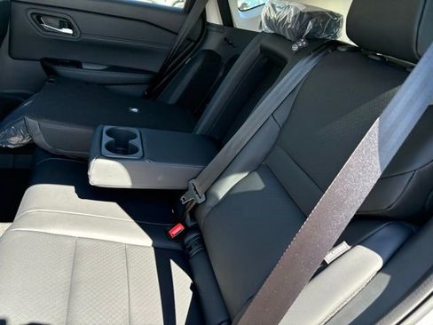 New 2026 Nissan Rogue SV AWD/4WD image 7