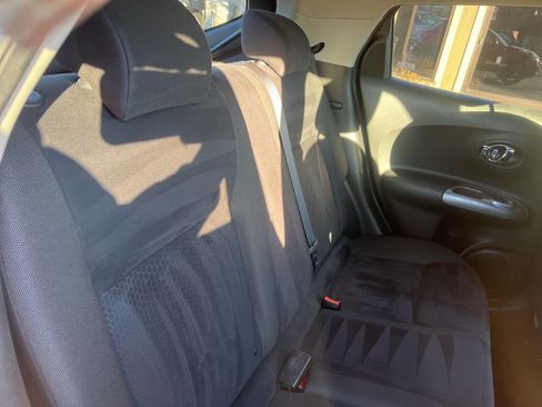 Used 2012 Nissan Juke SV image 17