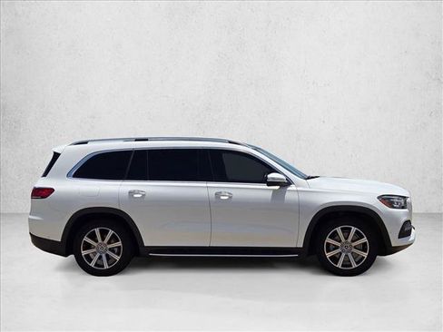 Used 2023 Mercedes-Benz GLS 450 4MATIC image 4
