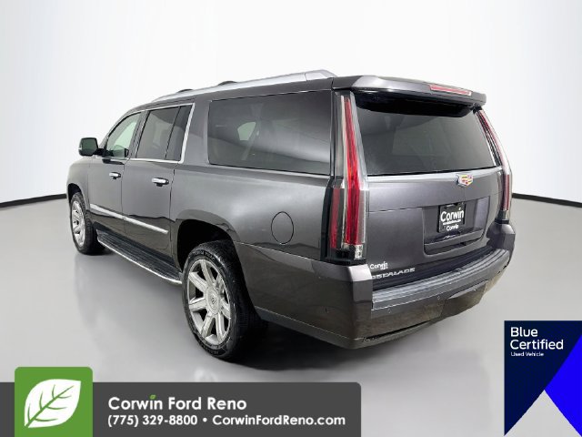Used 2017 Cadillac Escalade ESV Premium Luxury AWD/4WD image 6