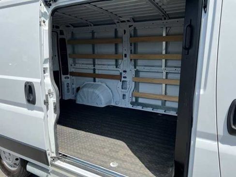 Used 2023 RAM ProMaster 2500 image 11