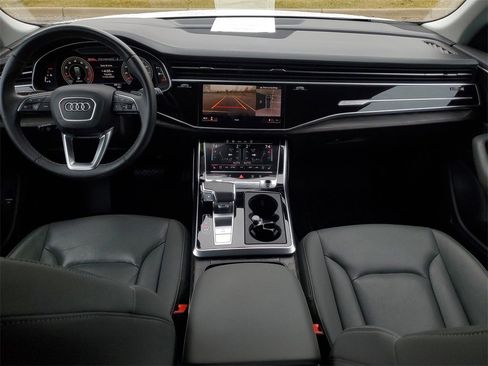 Used 2021 Audi Q8 Prestige w/ Prestige Package image 28