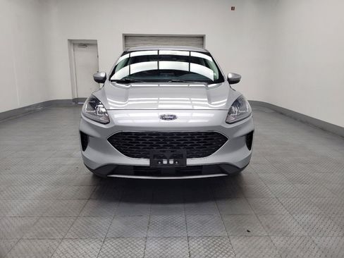 Used 2021 Ford Escape SE image 15