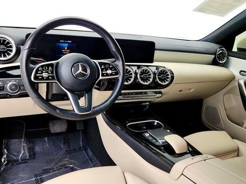 Used 2023 Mercedes-Benz CLA 250 w/ Premium Package image 12