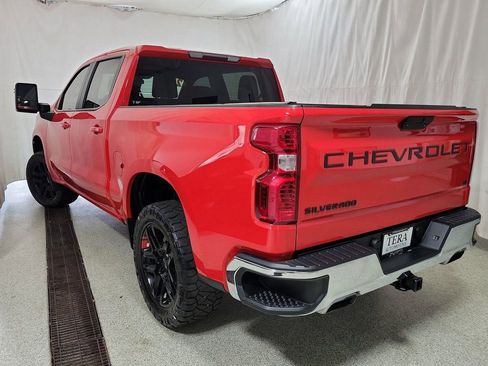 Used 2021 Chevrolet Silverado 1500 LT w/ Z71 Off-Road Package image 7