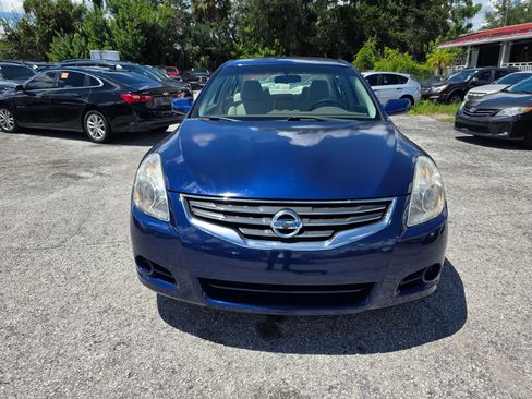 Used 2010 Nissan Altima 2.5 S FWD image 2
