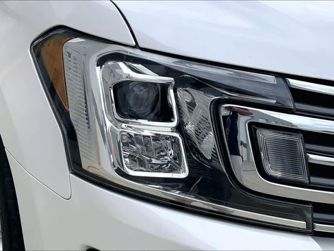 Used 2018 Ford Expedition XLT w/ Equipment Group 202A image 22