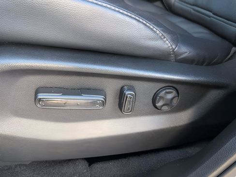 Used 2018 Honda CR-V Touring image 39