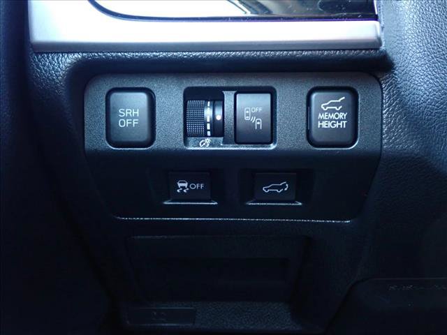 Used 2017 Subaru Forester 2.5i Touring AWD/4WD image 27