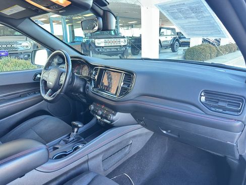 Used 2023 Dodge Durango GT image 28