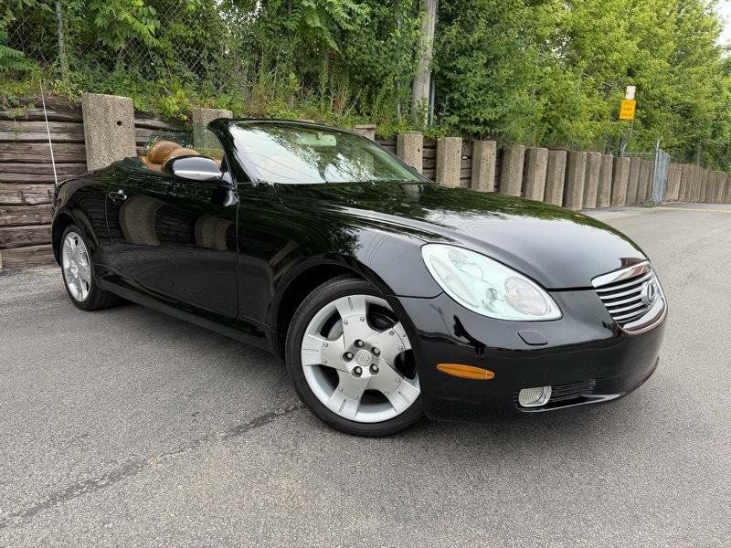 Used 2004 Lexus SC 430 Convertible RWD image 4