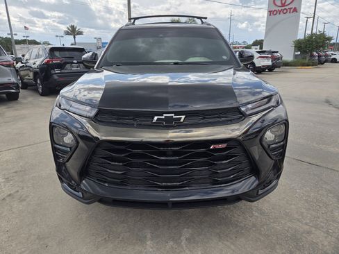 Used 2022 Chevrolet TrailBlazer RS FWD image 2
