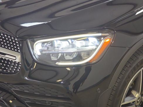 Used 2022 Mercedes-Benz GLC 300 4MATIC image 29