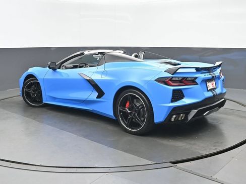 Used 2022 Chevrolet Corvette Stingray Premium Conv w/ Z51 Performance Package RWD image 5