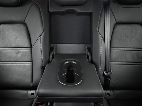 Certified 2026 Porsche Cayenne Turbo GT AWD/4WD image 21