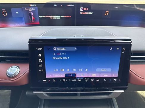 Certified 2024 Lincoln Nautilus Black Label image 30