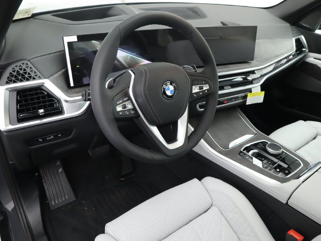 Certified 2026 BMW X5 sDrive40i w/ Climate Comfort Package RWD image 10