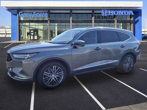 Used 2023 Acura MDX SH-AWD w/ Advance Package image 4