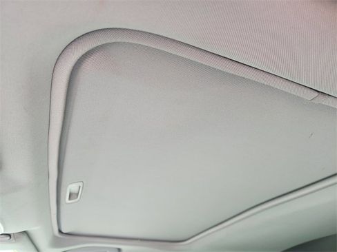 Used 2020 Toyota Camry SE w/ Sunroof Package FWD image 27