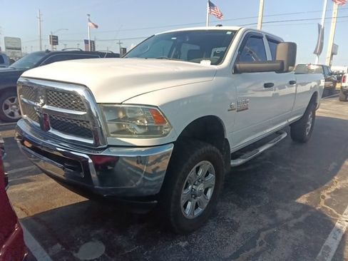 Used 2015 RAM 2500 Tradesman w/ Chrome Appearance Group AWD/4WD image 2