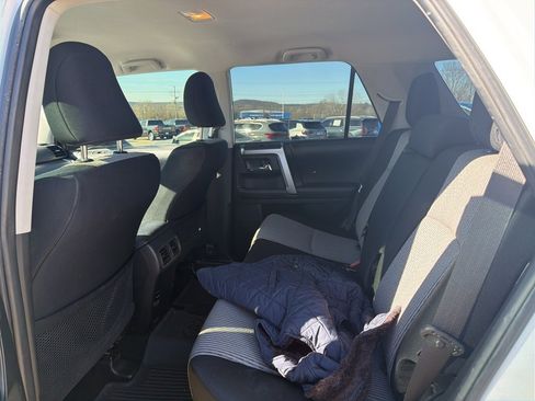 Used 2018 Toyota 4Runner SR5 image 7