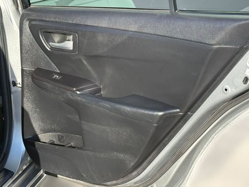 Used 2015 Toyota Camry SE image 29