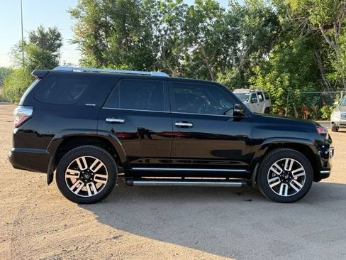 Used 2024 Toyota 4Runner Limited AWD/4WD image 6