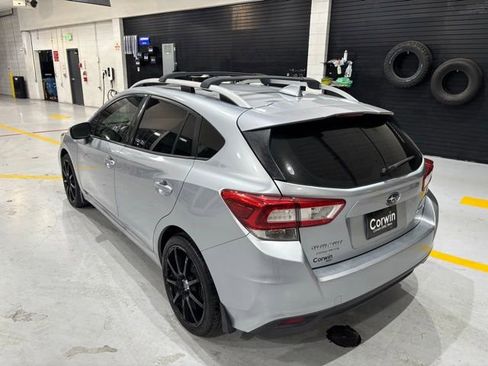 Used 2017 Subaru Impreza 2.0i Premium AWD/4WD image 6