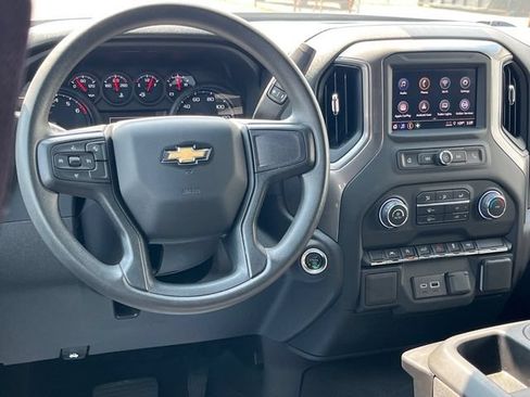 Used 2024 Chevrolet Silverado 1500 Custom RWD image 17