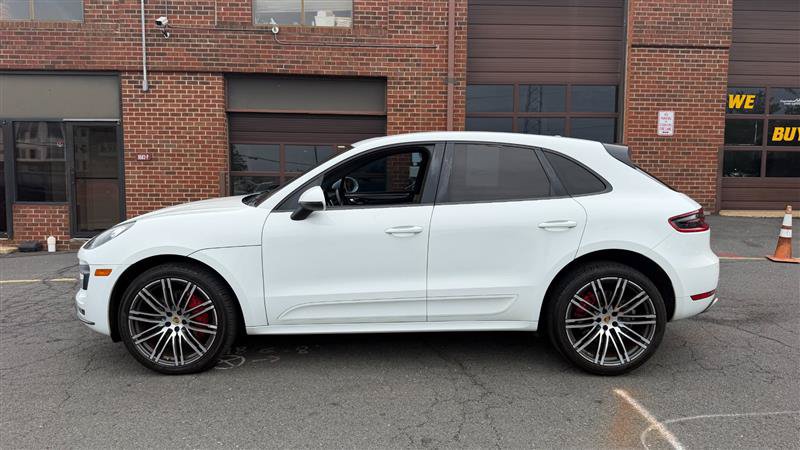 Used 2016 Porsche Macan Turbo AWD/4WD image 16