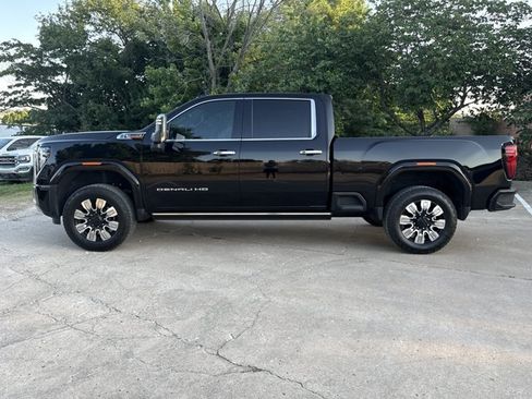 Used 2025 GMC Sierra 2500 Denali w/ Denali Reserve Package AWD/4WD image 3