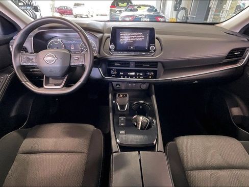 Used 2025 Nissan Rogue SV FWD image 6