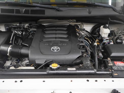 Used 2012 Toyota Sequoia Platinum image 38