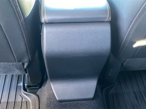 Used 2018 Subaru Crosstrek 2.0i Limited image 15