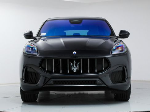Certified 2023 Maserati Grecale Modena AWD/4WD image 8