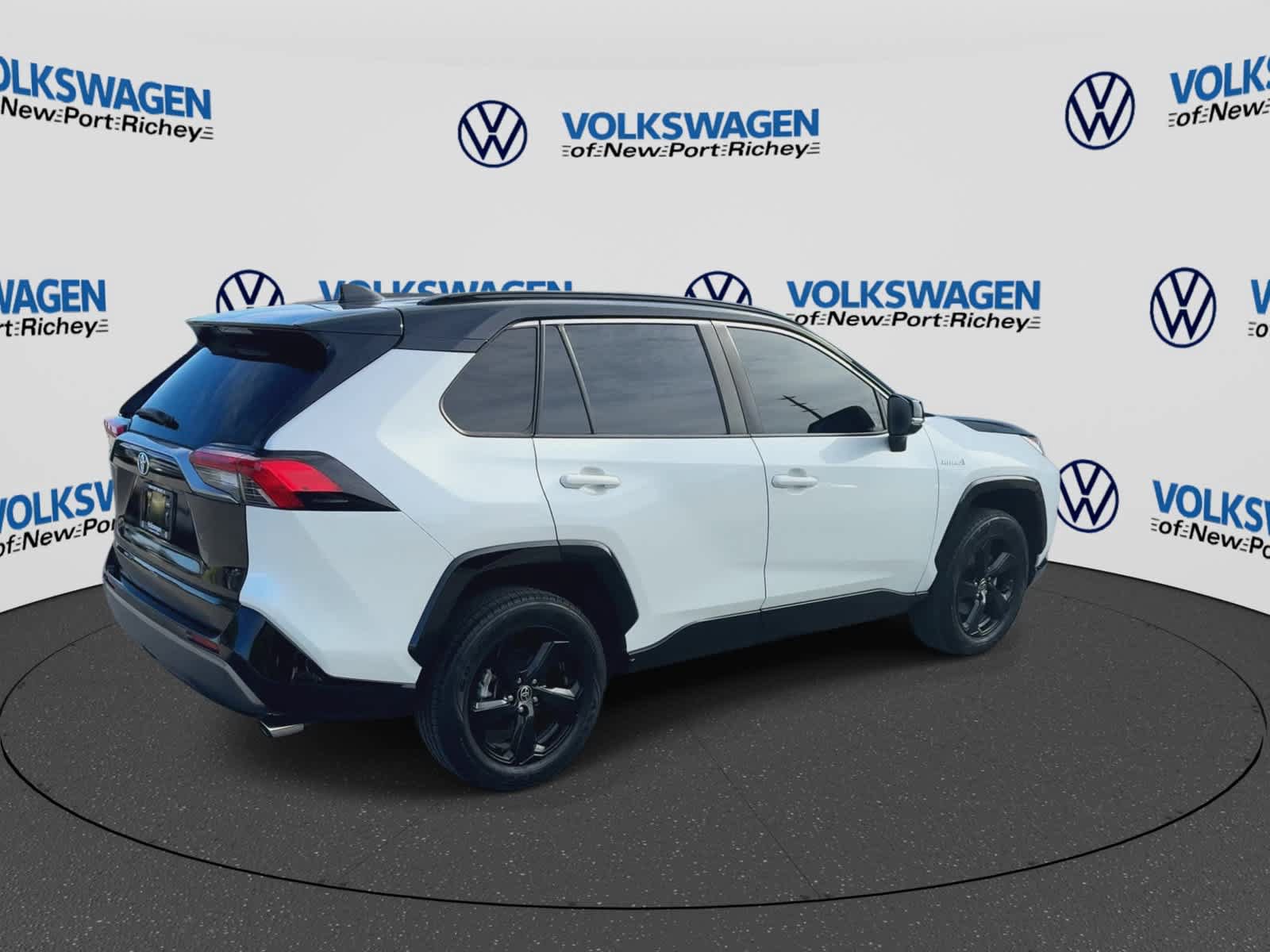 Used 2021 Toyota RAV4 XSE w/ XSE Grade Weather Package AWD/4WD image 2