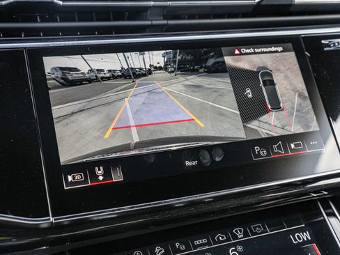 Used 2025 Audi Q7 3.0T Premium Plus image 23