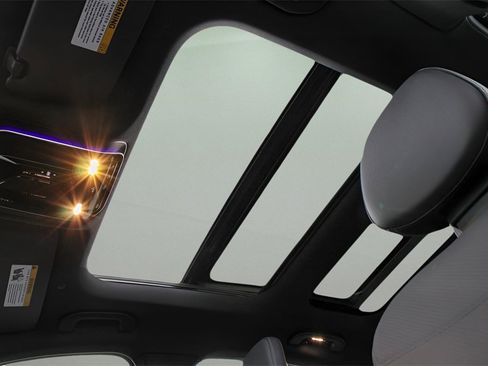 Used 2025 Mercedes-Benz C 300 Sedan image 27