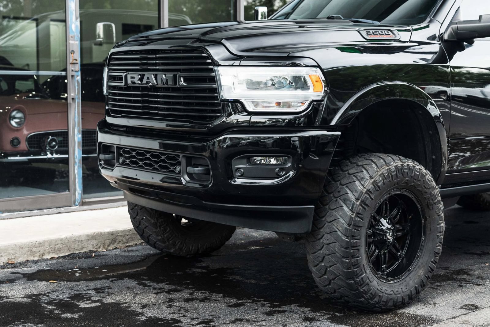 Used 2019 RAM 3500 Laramie AWD/4WD image 4