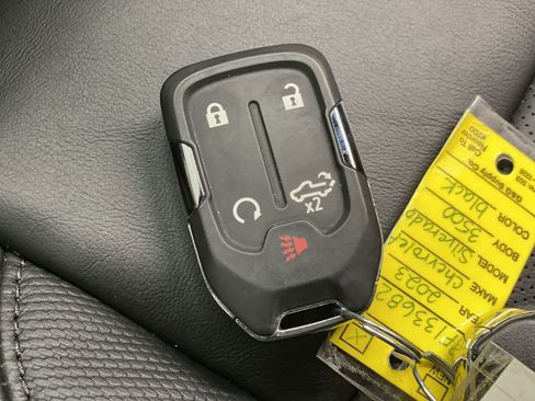 Used 2023 Chevrolet Silverado 3500 High Country w/ Z71 Off-Road Package image 28