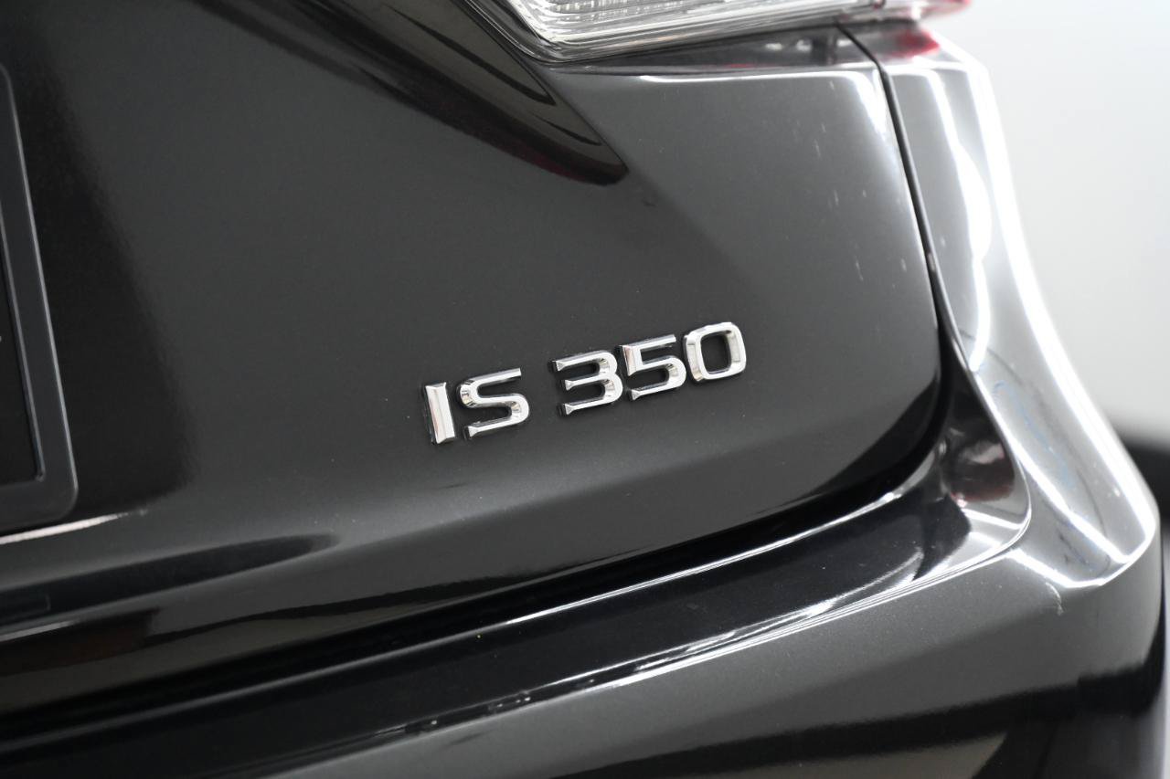 Used 2020 Lexus IS 350 F Sport w/ F Sport Package RWD image 14