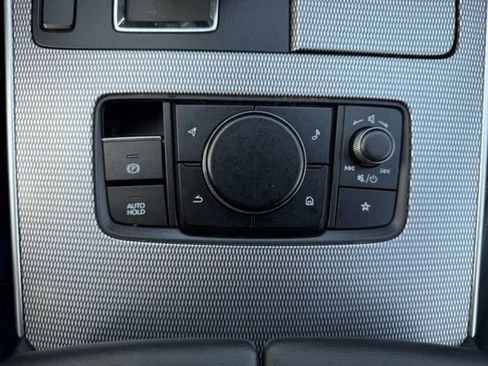 Used 2024 MAZDA CX-90 Plug-In Hybrid w/ Premium Pkg image 27