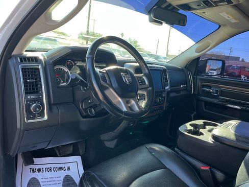 Used 2017 RAM 1500 Laramie image 23