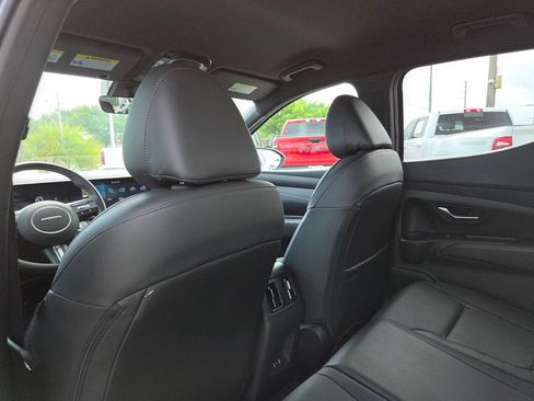 Used 2025 Hyundai Santa Cruz SEL FWD image 23