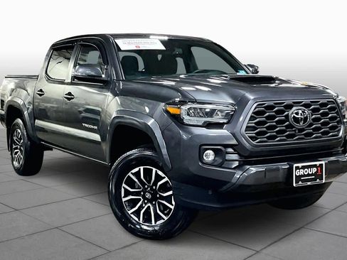 Certified 2023 Toyota Tacoma TRD Sport w/ Technology Package image 3