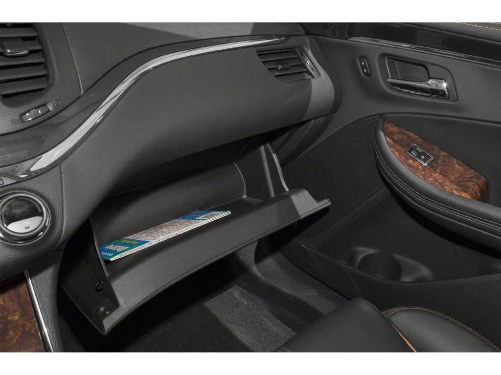 Used 2015 Chevrolet Impala LTZ FWD image 13