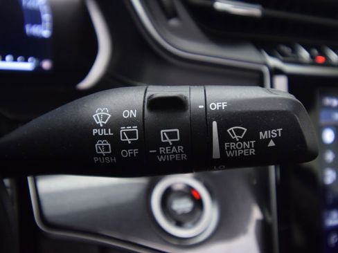 Used 2021 Jeep Grand Cherokee L Laredo w/ Luxury Tech Group I image 39