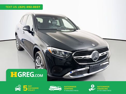 Used 2024 Mercedes-Benz GLC 300 4MATIC image 1