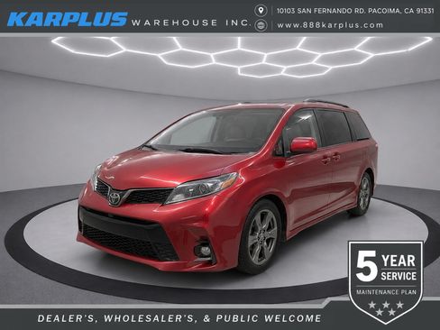Used 2020 Toyota Sienna SE Premium FWD image 1