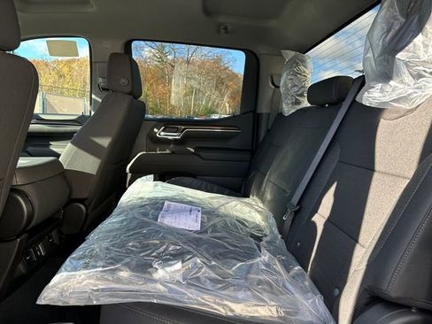 New 2026 Chevrolet Silverado 1500 LT image 17